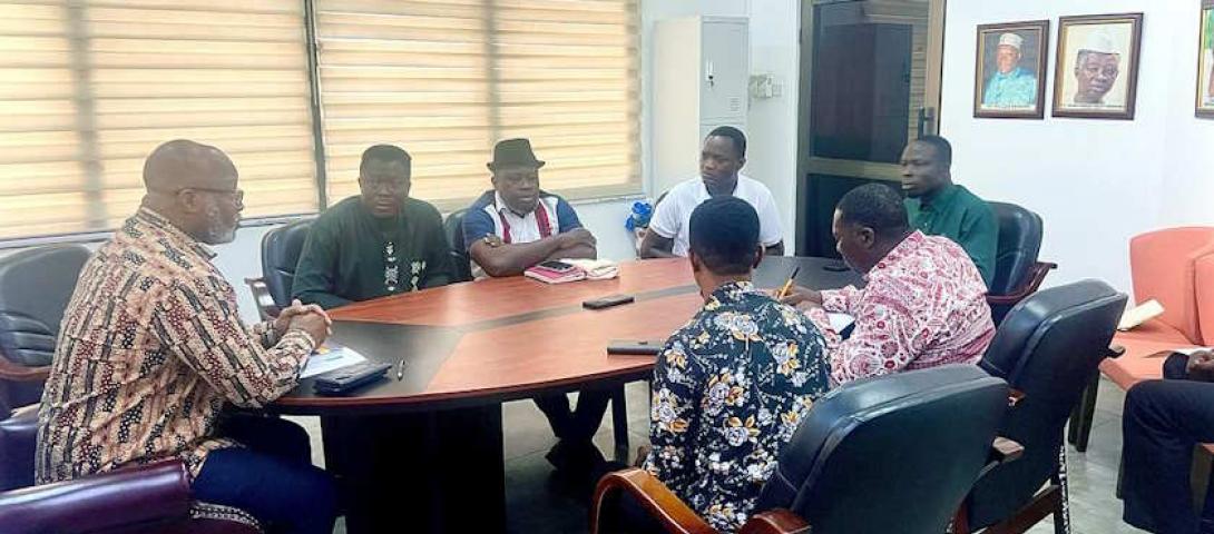 Sierra Leonean Pastors in Ghana meet High Commissioner Kaisamba